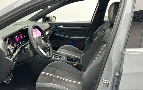 Volkswagen Golf VIII, 2023 год, 1 750 000 рублей, 8 фотография