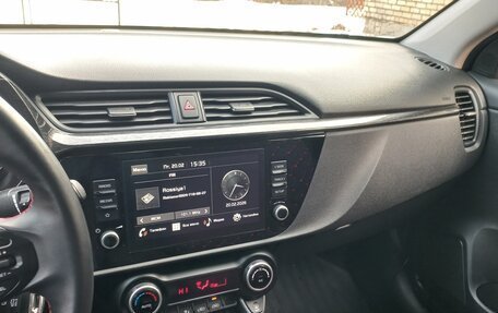 KIA Rio IV, 2022 год, 1 850 000 рублей, 3 фотография