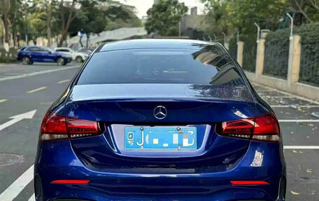 Mercedes-Benz A-Класс, 2021 год, 1 980 000 рублей, 5 фотография