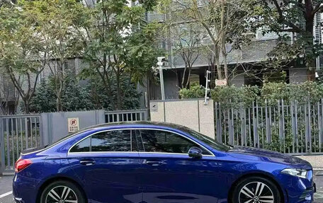 Mercedes-Benz A-Класс, 2021 год, 1 980 000 рублей, 4 фотография