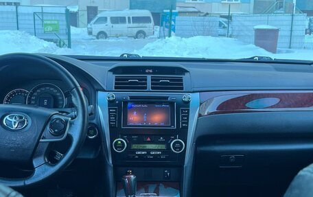 Toyota Camry, 2014 год, 1 990 000 рублей, 7 фотография