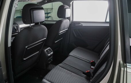 Volkswagen Tiguan II, 2018 год, 2 089 000 рублей, 11 фотография