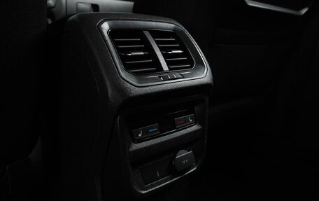 Volkswagen Tiguan II, 2018 год, 2 089 000 рублей, 12 фотография