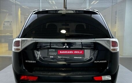 Mitsubishi Outlander III рестайлинг 3, 2013 год, 1 129 000 рублей, 7 фотография