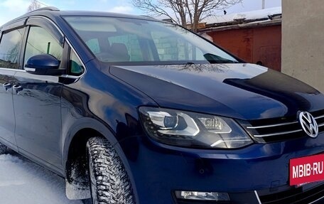 Volkswagen Sharan II, 2011 год, 1 420 000 рублей, 3 фотография
