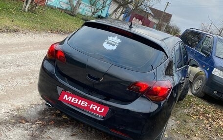 Opel Astra J, 2011 год, 470 000 рублей, 2 фотография