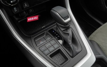 Toyota RAV4, 2025 год, 4 400 000 рублей, 17 фотография