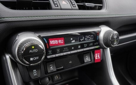 Toyota RAV4, 2025 год, 4 400 000 рублей, 16 фотография