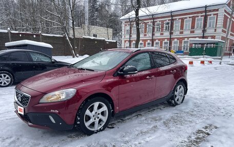 Volvo V40 II рестайлинг, 2014 год, 990 000 рублей, 3 фотография