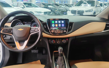 Chevrolet Cruze II, 2022 год, 1 100 000 рублей, 6 фотография