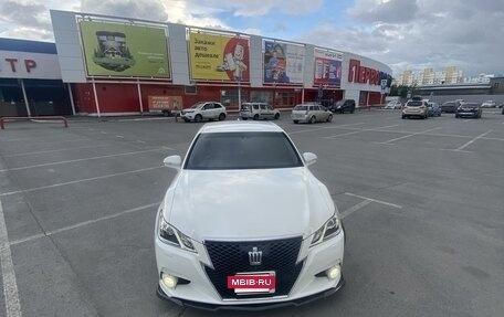 Toyota Crown, 2013 год, 2 300 000 рублей, 8 фотография