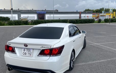 Toyota Crown, 2013 год, 2 300 000 рублей, 14 фотография