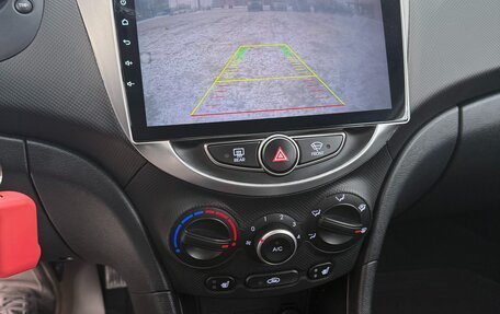 Hyundai Solaris II рестайлинг, 2016 год, 1 190 000 рублей, 5 фотография