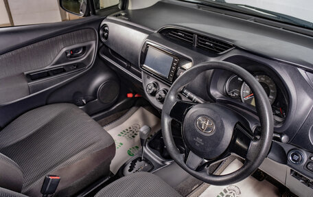 Toyota Vitz, 2019 год, 999 000 рублей, 8 фотография