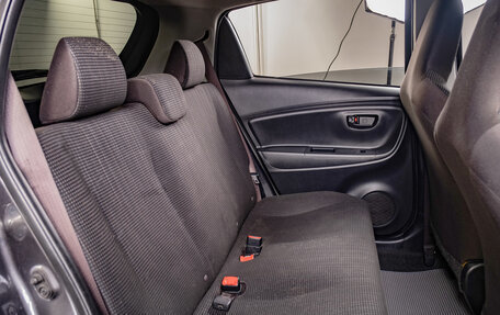 Toyota Vitz, 2019 год, 999 000 рублей, 14 фотография