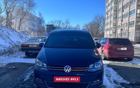 Volkswagen Sharan II, 2011 год, 1 235 000 рублей, 8 фотография