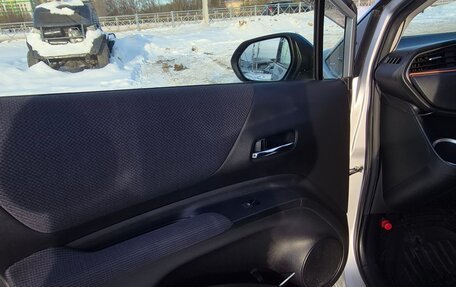 Toyota Sienta II, 2016 год, 1 350 000 рублей, 17 фотография