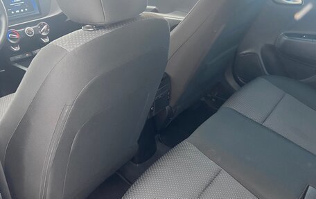 KIA Rio IV, 2021 год, 1 585 000 рублей, 13 фотография