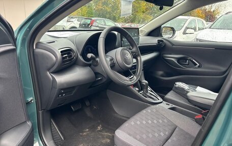 Toyota Yaris, 2025 год, 3 345 000 рублей, 12 фотография