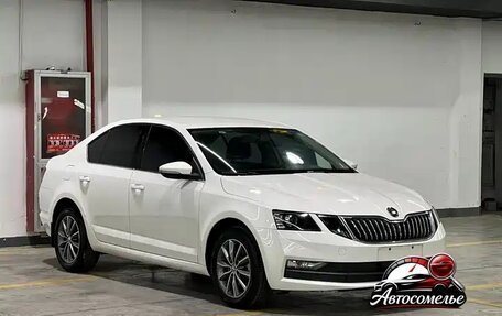 Skoda Octavia, 2021 год, 1 750 000 рублей, 3 фотография