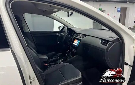 Skoda Octavia, 2021 год, 1 750 000 рублей, 16 фотография