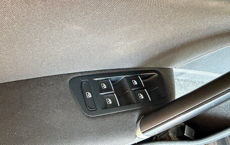 Volkswagen Golf VII, 2018 год, 1 380 000 рублей, 12 фотография