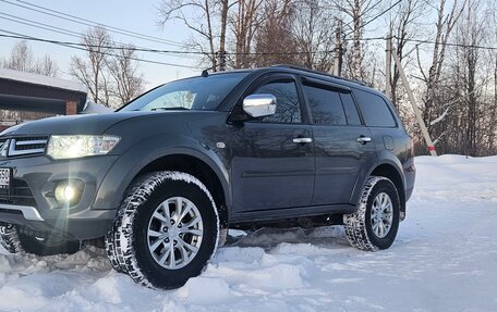 Mitsubishi Pajero Sport II рестайлинг, 2013 год, 1 750 000 рублей, 2 фотография