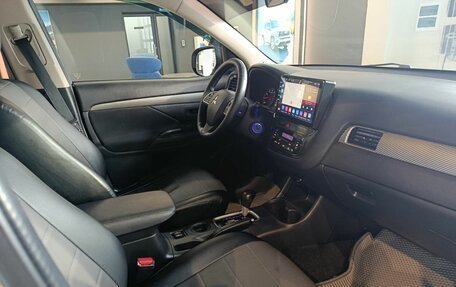 Mitsubishi Outlander III рестайлинг 3, 2013 год, 1 249 000 рублей, 7 фотография