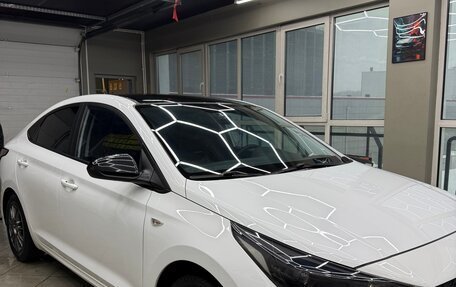 Hyundai Solaris II рестайлинг, 2019 год, 1 300 000 рублей, 14 фотография