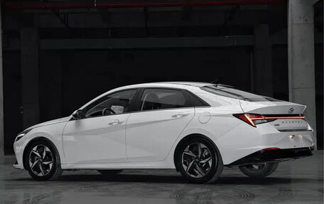 Hyundai Elantra, 2022 год, 1 315 000 рублей, 5 фотография