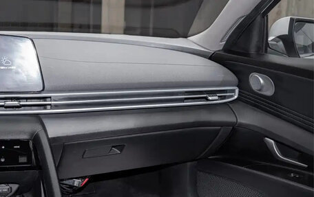 Hyundai Elantra, 2022 год, 1 315 000 рублей, 15 фотография