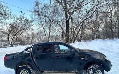 Mitsubishi L200 IV рестайлинг, 2010 год, 1 300 000 рублей, 6 фотография