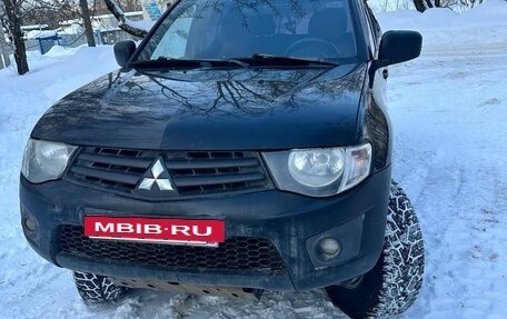 Mitsubishi L200 IV рестайлинг, 2010 год, 1 300 000 рублей, 4 фотография