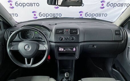 Skoda Fabia II, 2013 год, 600 000 рублей, 7 фотография