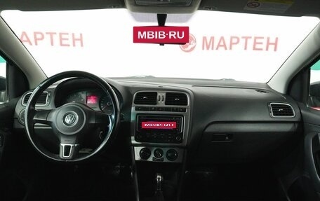 Volkswagen Polo VI (EU Market), 2013 год, 800 000 рублей, 15 фотография
