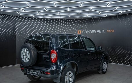 Chevrolet Niva I рестайлинг, 2017 год, 725 000 рублей, 5 фотография