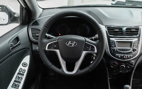 Hyundai Solaris II рестайлинг, 2014 год, 855 000 рублей, 10 фотография