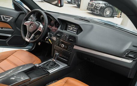 Mercedes-Benz E-Класс, 2012 год, 1 390 000 рублей, 6 фотография