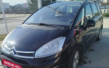 Citroen C4 Picasso II рестайлинг, 2012 год, 650 000 рублей, 1 фотография