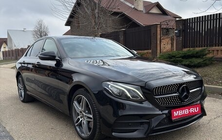 Mercedes-Benz E-Класс, 2018 год, 3 250 000 рублей, 1 фотография