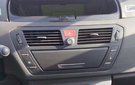 Citroen C4 Picasso II рестайлинг, 2012 год, 650 000 рублей, 16 фотография