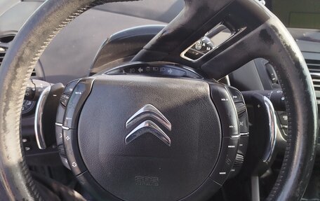 Citroen C4 Picasso II рестайлинг, 2012 год, 650 000 рублей, 18 фотография