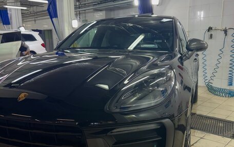 Porsche Macan I рестайлинг, 2022 год, 7 200 000 рублей, 2 фотография