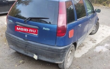 Fiat Punto III Punto Evo рестайлинг, 1999 год, 155 000 рублей, 4 фотография