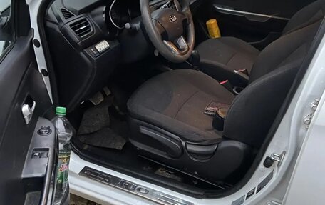 KIA Rio III рестайлинг, 2013 год, 790 000 рублей, 5 фотография