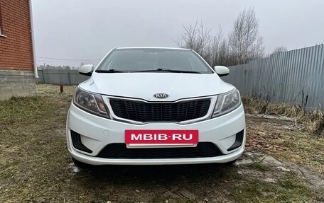KIA Rio III рестайлинг, 2013 год, 790 000 рублей, 2 фотография