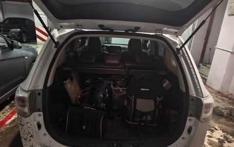 Mitsubishi Outlander III рестайлинг 3, 2013 год, 1 730 000 рублей, 12 фотография