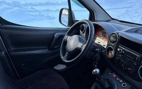 Peugeot Partner II рестайлинг 2, 2014 год, 535 000 рублей, 2 фотография