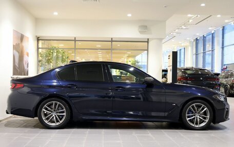 BMW 5 серия, 2021 год, 5 450 000 рублей, 4 фотография