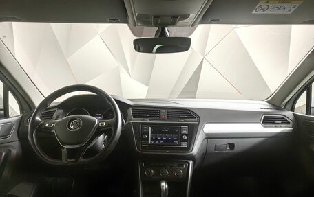 Volkswagen Tiguan II, 2018 год, 1 855 000 рублей, 14 фотография